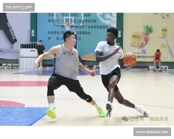 石家庄翔蓝沃伦因脚踝扭伤缺席训练 能否出战仍未确定